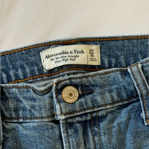 Abercrombie & Fitch Jeans, Size: 27/4S, Distressed - Picture 3 of 7